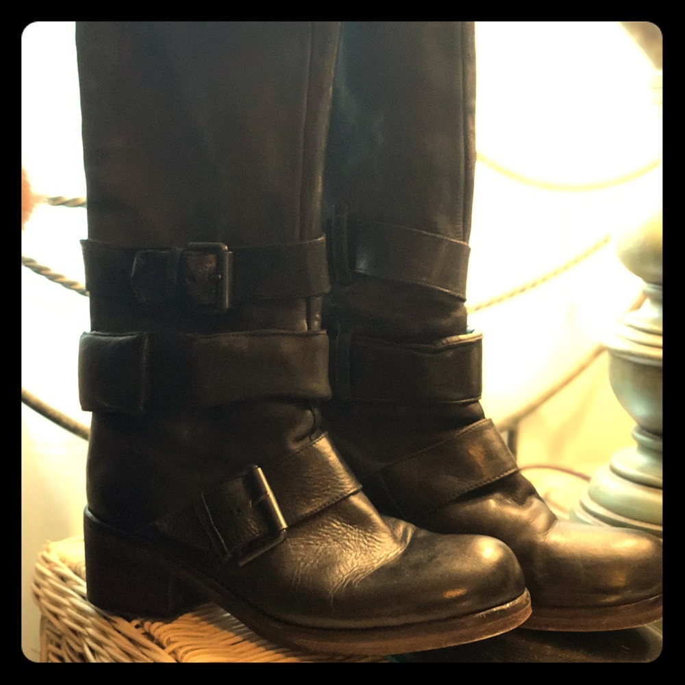 Vic Matie Italian 🌷boots 7